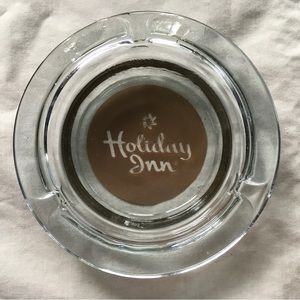 ITEM 207.  Vintage Holiday Inn Ashtray 4x4.
